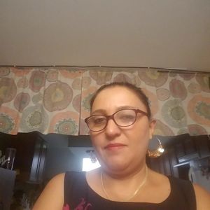 Meet your Posher, Alba